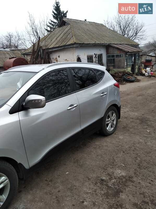 Внедорожник / Кроссовер Hyundai ix35 2011 в Кривом Озере