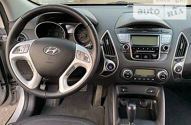 Позашляховик / Кросовер Hyundai ix35 2012 в 