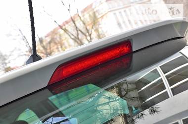 Позашляховик / Кросовер Hyundai ix35 2011 в 