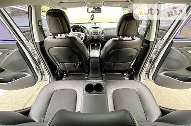 Позашляховик / Кросовер Hyundai ix35 2012 в 