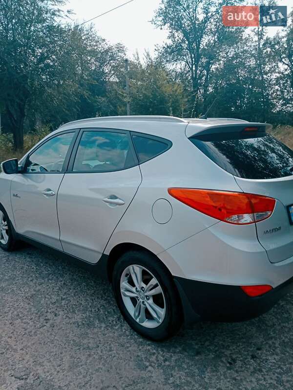 Внедорожник / Кроссовер Hyundai ix35 2012 в Кривом Роге