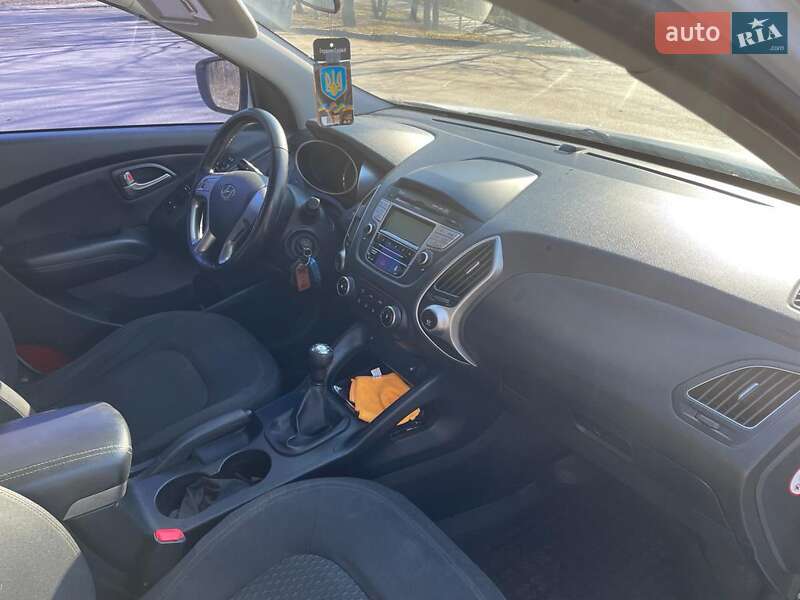 Позашляховик / Кросовер Hyundai ix35 2010 в Полтаві