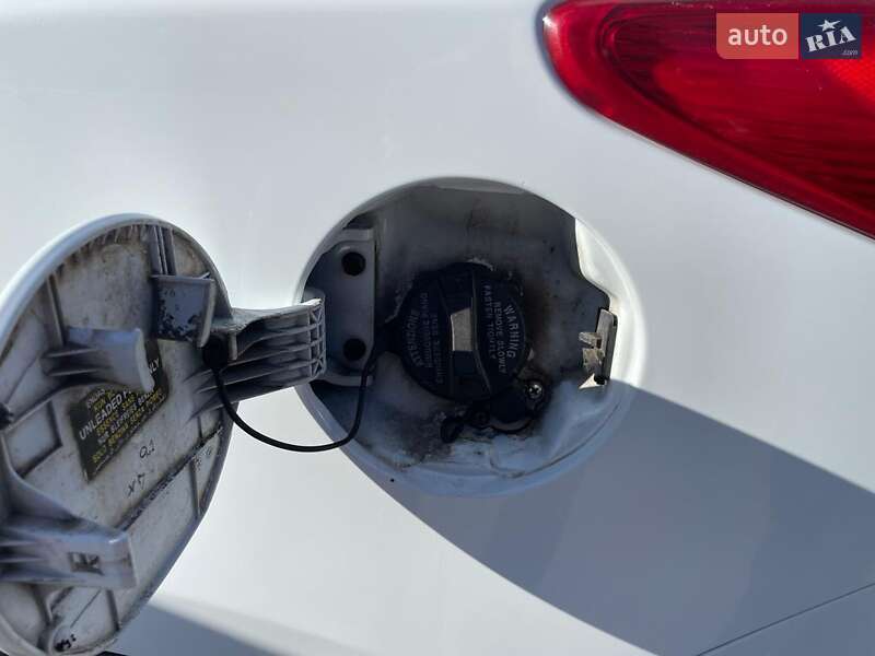 Позашляховик / Кросовер Hyundai ix35 2010 в Полтаві