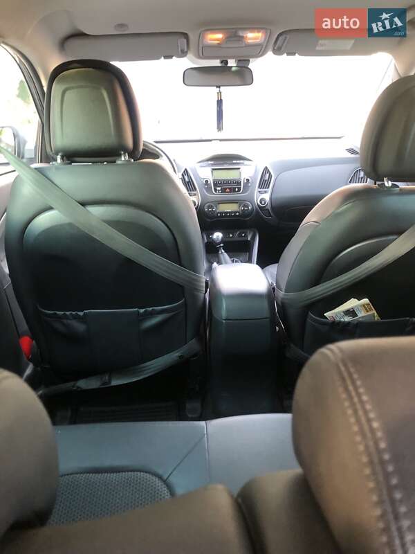 Позашляховик / Кросовер Hyundai ix35 2011 в Коломиї