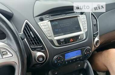 Внедорожник / Кроссовер Hyundai ix35 2011 в Хмельницком