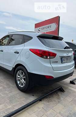 Позашляховик / Кросовер Hyundai ix35 2010 в Ужгороді