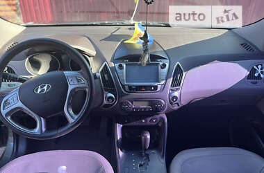 Внедорожник / Кроссовер Hyundai ix35 2011 в Чернигове