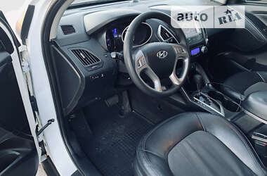 Внедорожник / Кроссовер Hyundai ix35 2010 в Киеве