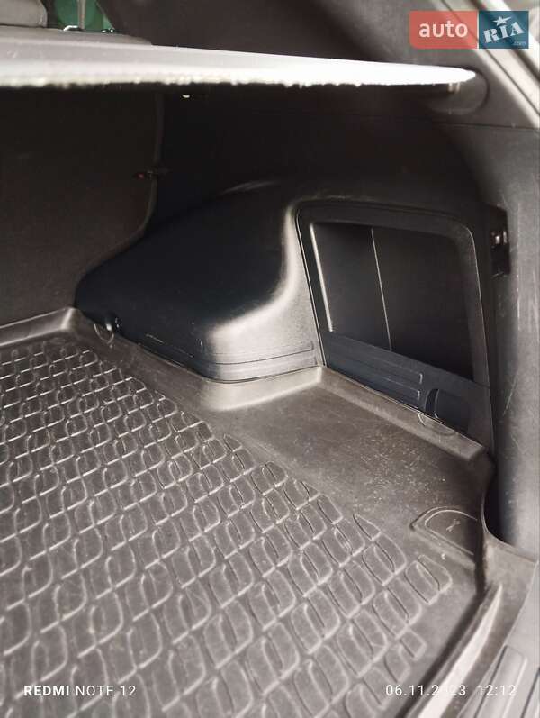 Внедорожник / Кроссовер Hyundai ix35 2010 в Ратным фото 25 Внедорожник / Кроссовер Hyundai ix35 2010 в Ратным