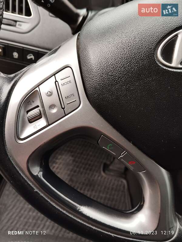 Внедорожник / Кроссовер Hyundai ix35 2010 в Ратным фото 32 Внедорожник / Кроссовер Hyundai ix35 2010 в Ратным