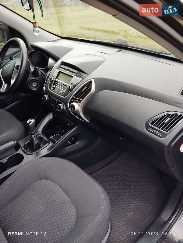 Внедорожник / Кроссовер Hyundai ix35 2010 в Ратным фото 30 Внедорожник / Кроссовер Hyundai ix35 2010 в Ратным