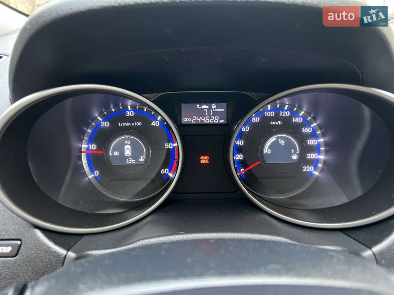 Позашляховик / Кросовер Hyundai ix35 2011 в Снятині