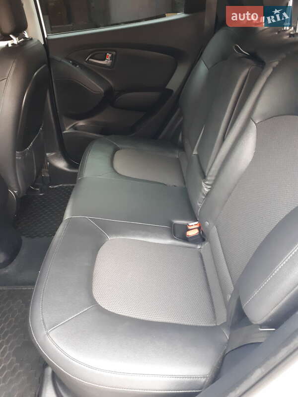 Внедорожник / Кроссовер Hyundai ix35 2014 в Ровно