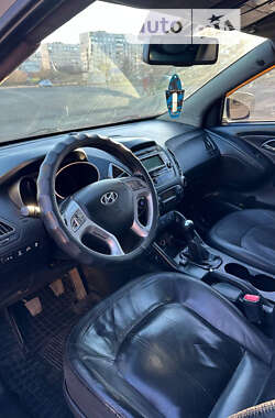 Внедорожник / Кроссовер Hyundai ix35 2011 в Лозовой