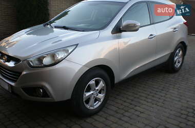 Позашляховик / Кросовер Hyundai ix35 2011 в Чернівцях