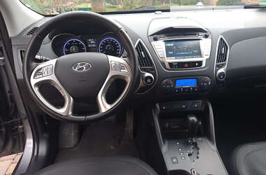 Внедорожник / Кроссовер Hyundai ix35 2011 в Черновцах