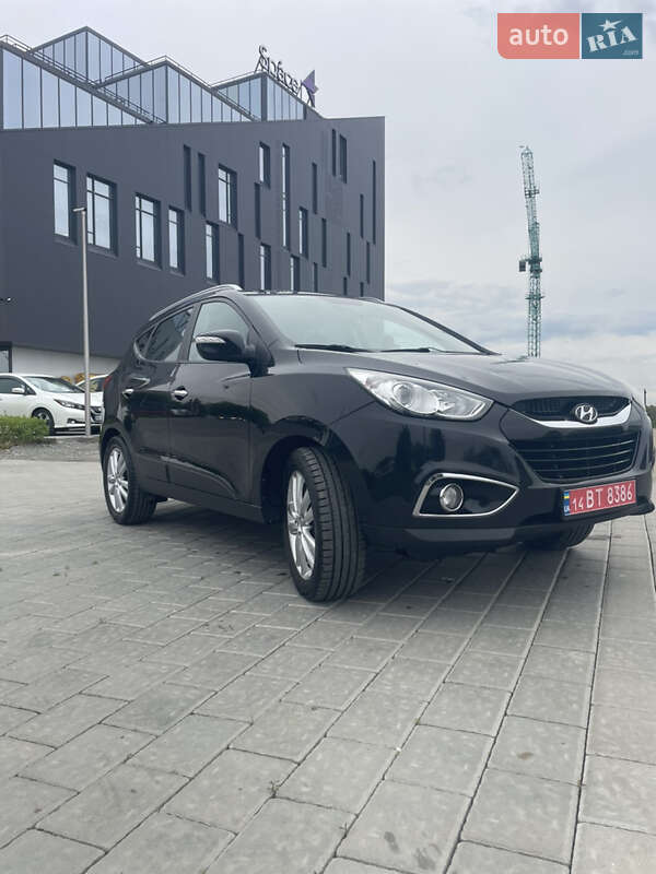 Позашляховик / Кросовер Hyundai ix35 2010 в Рівному