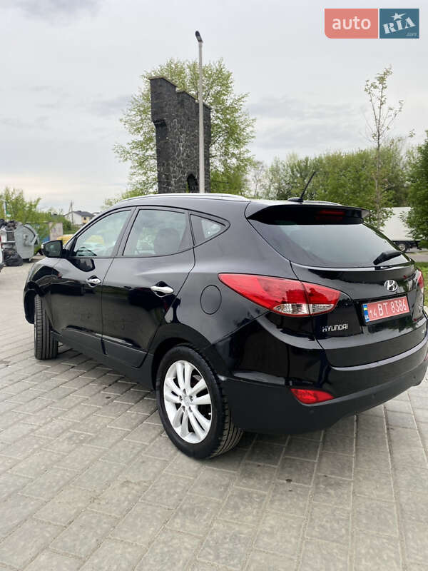 Позашляховик / Кросовер Hyundai ix35 2010 в Рівному