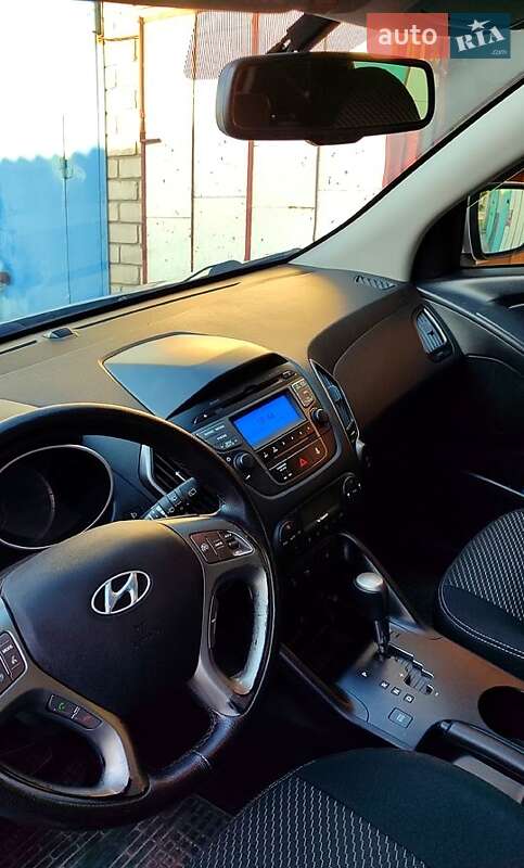 Внедорожник / Кроссовер Hyundai ix35 2014 в Светловодске фото 6 Внедорожник / Кроссовер Hyundai ix35 2014 в Светловодске