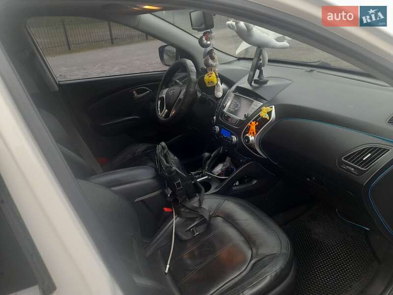 Внедорожник / Кроссовер Hyundai ix35 2011 в Тернополе