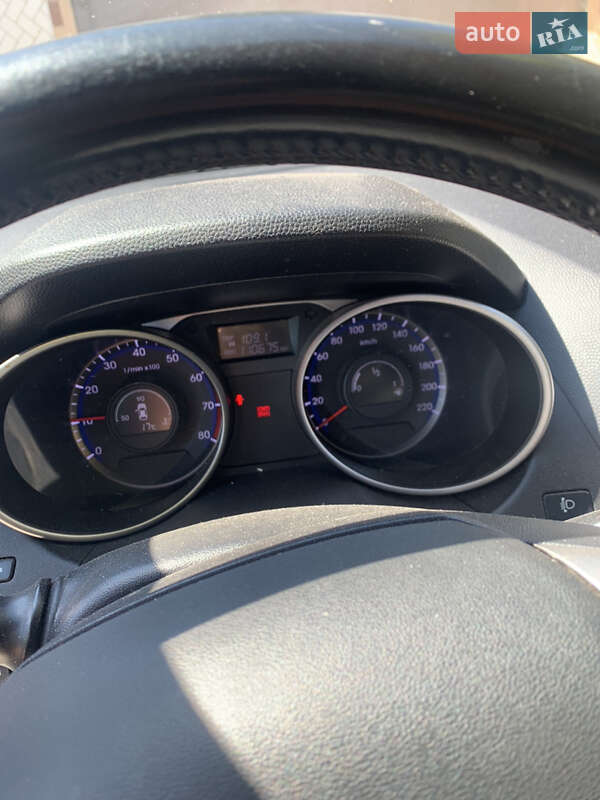 Позашляховик / Кросовер Hyundai ix35 2013 в Тульчині