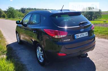 Внедорожник / Кроссовер Hyundai ix35 2010 в Ровно