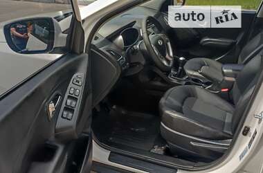 Внедорожник / Кроссовер Hyundai ix35 2012 в Харькове