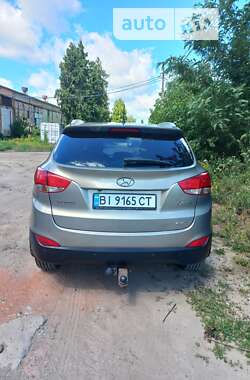 Внедорожник / Кроссовер Hyundai ix35 2010 в Полтаве