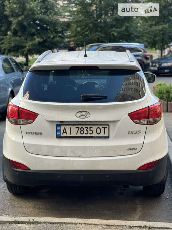 Позашляховик / Кросовер Hyundai ix35 2010 в Києві