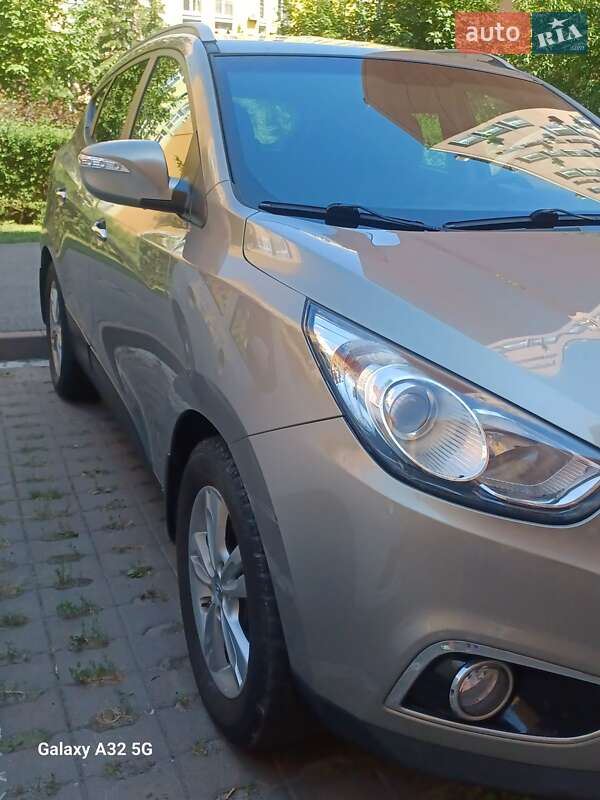 Позашляховик / Кросовер Hyundai ix35 2011 в Києві