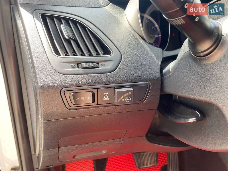 Позашляховик / Кросовер Hyundai ix35 2014 в Львові