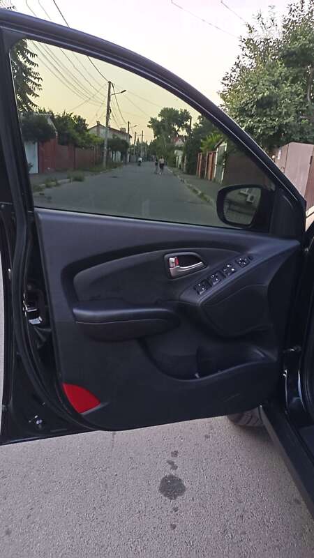Внедорожник / Кроссовер Hyundai ix35 2010 в Одессе фото 23 Внедорожник / Кроссовер Hyundai ix35 2010 в Одессе