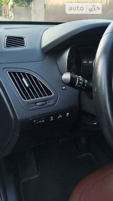 Внедорожник / Кроссовер Hyundai ix35 2010 в Одессе фото 26 Внедорожник / Кроссовер Hyundai ix35 2010 в Одессе