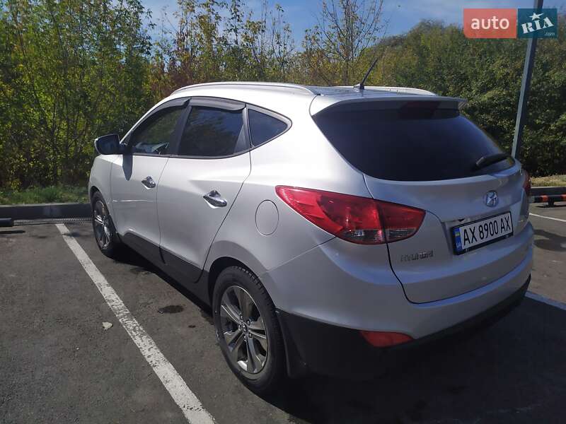 Позашляховик / Кросовер Hyundai ix35 2011 в Харкові