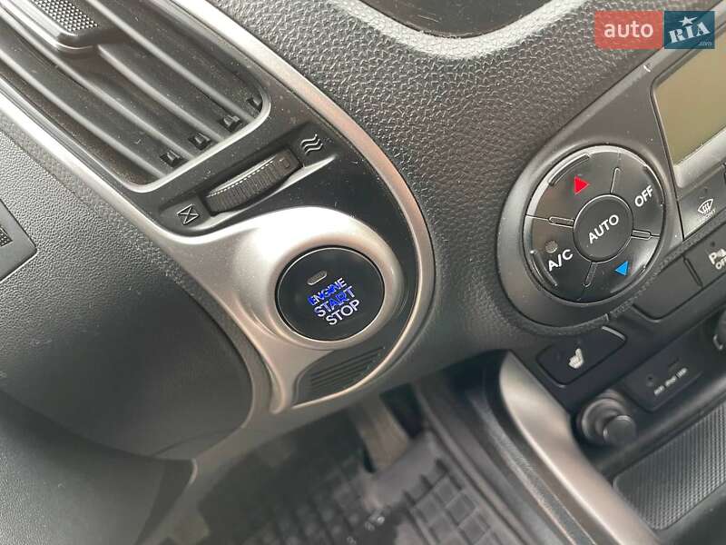 Позашляховик / Кросовер Hyundai ix35 2010 в Вінниці