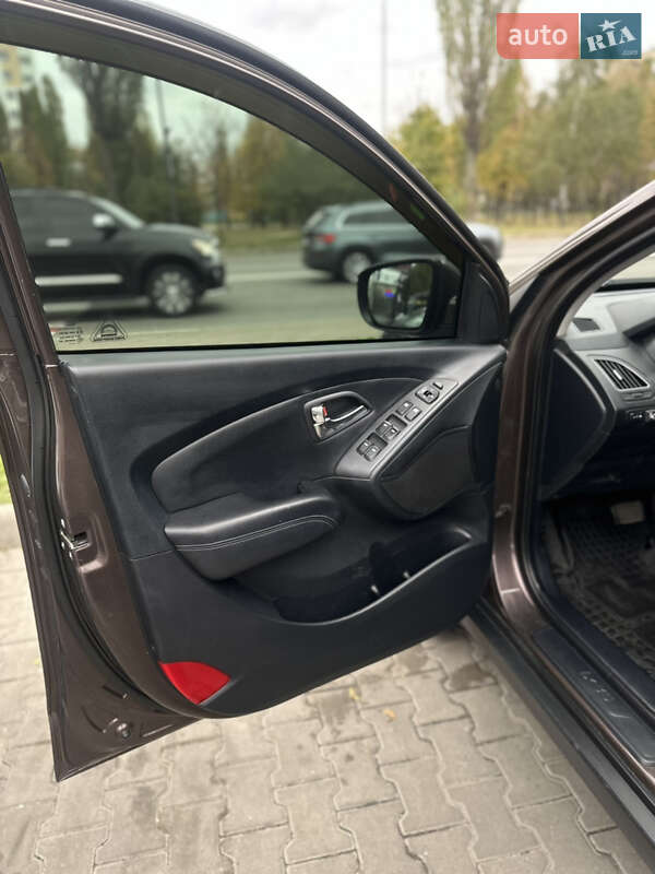 Позашляховик / Кросовер Hyundai ix35 2012 в Софіївській Борщагівці