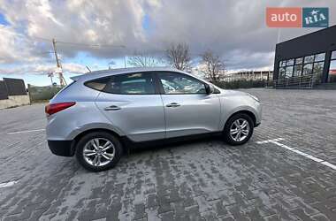 Позашляховик / Кросовер Hyundai ix35 2012 в 