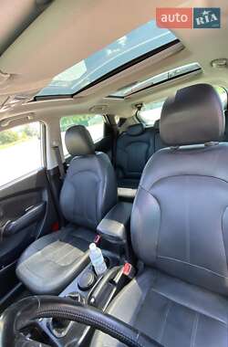 Позашляховик / Кросовер Hyundai ix35 2012 в 