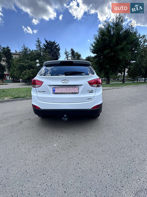 Позашляховик / Кросовер Hyundai ix35 2010 в Рокитному