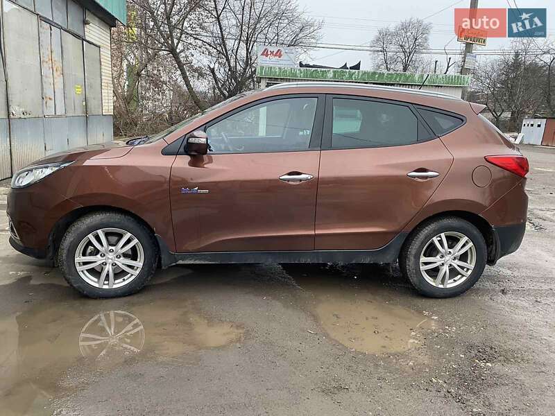 Позашляховик / Кросовер Hyundai ix35 2013 в Тернополі