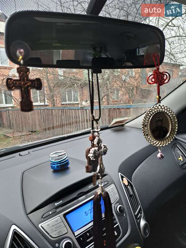 Позашляховик / Кросовер Hyundai ix35 2010 в Дніпрі