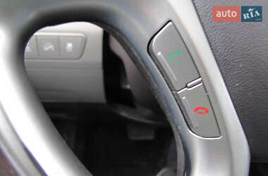 Внедорожник / Кроссовер Hyundai ix35 2012 в 
