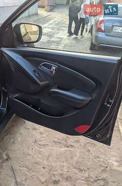 Позашляховик / Кросовер Hyundai ix35 2010 в 