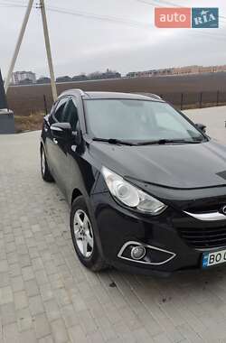 Позашляховик / Кросовер Hyundai ix35 2010 в Тернополі