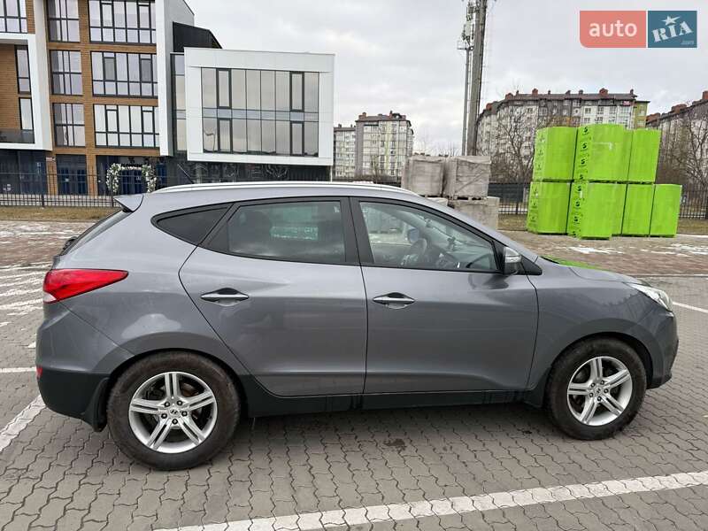 Внедорожник / Кроссовер Hyundai ix35 2011 в Ивано-Франковске