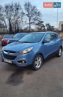 Внедорожник / Кроссовер Hyundai ix35 2011 в 