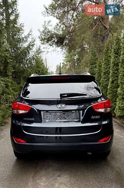 Внедорожник / Кроссовер Hyundai ix35 2011 в 
