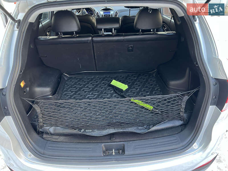 Внедорожник / Кроссовер Hyundai ix35 2010 в Киеве