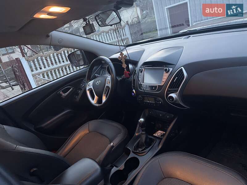 Позашляховик / Кросовер Hyundai ix35 2012 в Тернополі