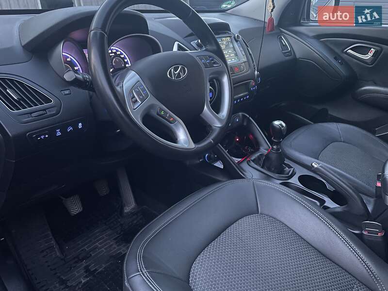 Позашляховик / Кросовер Hyundai ix35 2012 в Тернополі